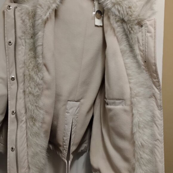Designer Pilcro  woman winter jacket new size meduim - Picture 4 of 6